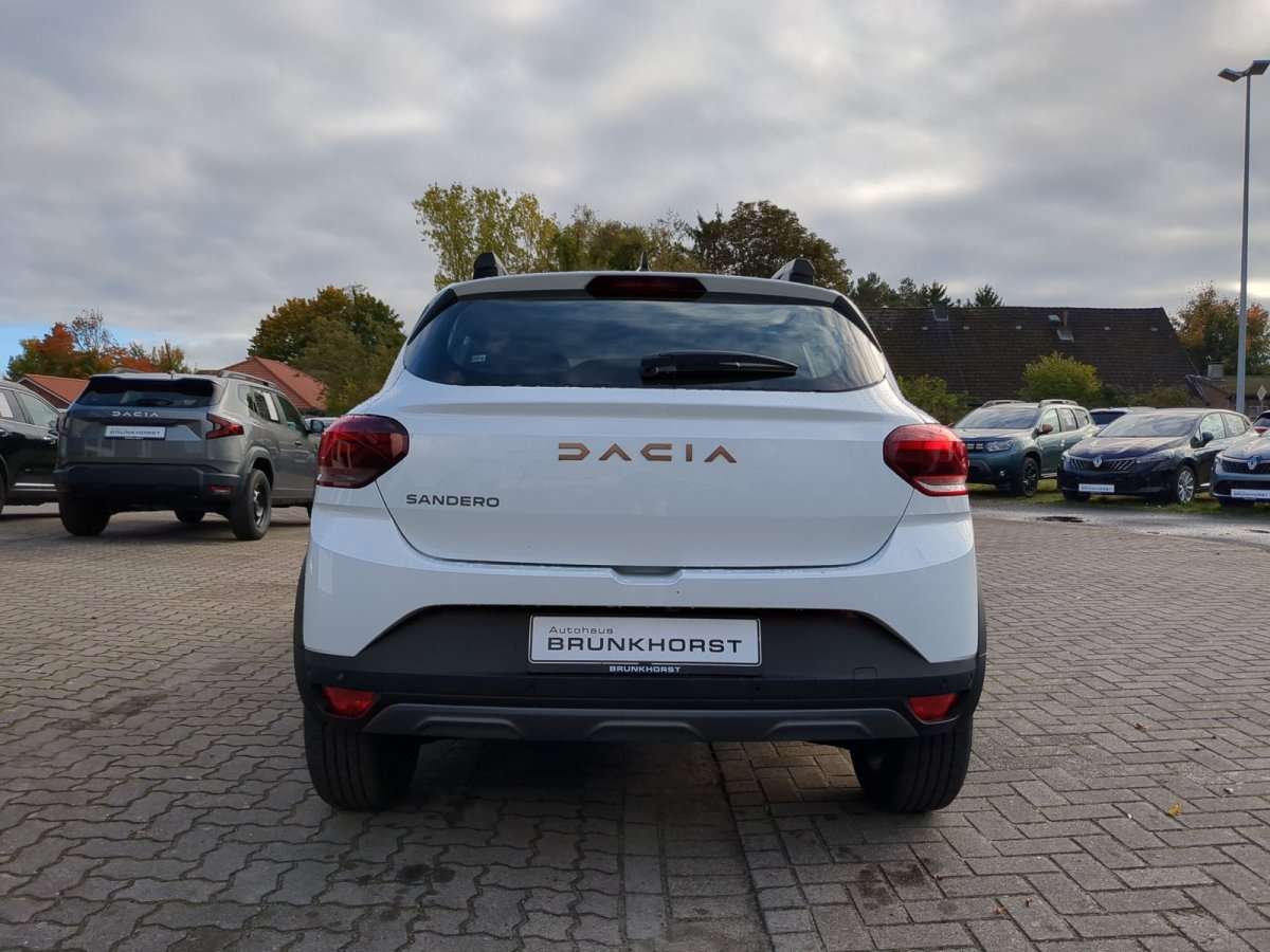 Fahrzeugbild eines Dacia Sandero