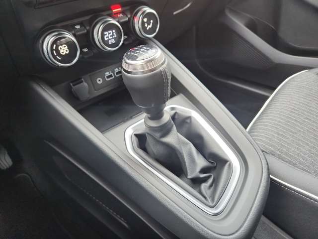 Fahrzeugbild eines Mitsubishi Colt