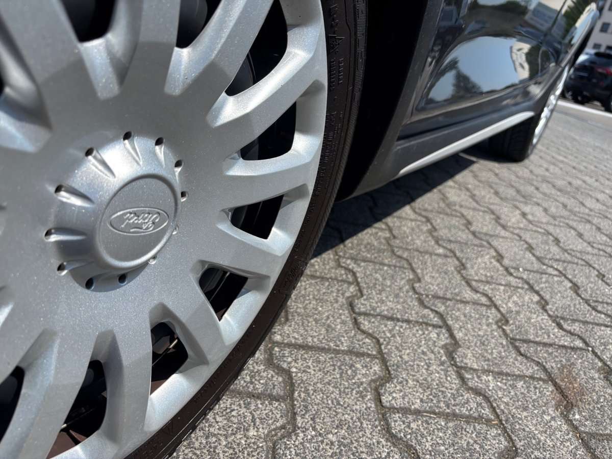 Fahrzeugbild eines Ford Fiesta