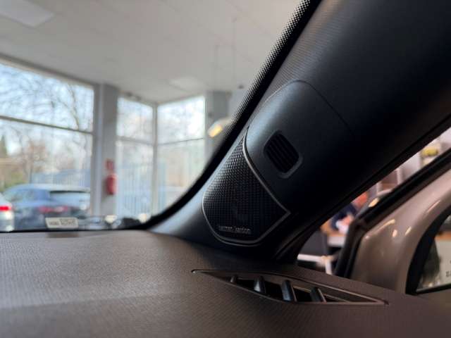 Fahrzeugbild eines Renault Clio