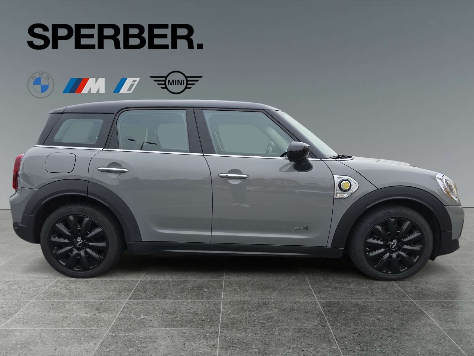 Fahrzeugbild eines MINI COOPER SE