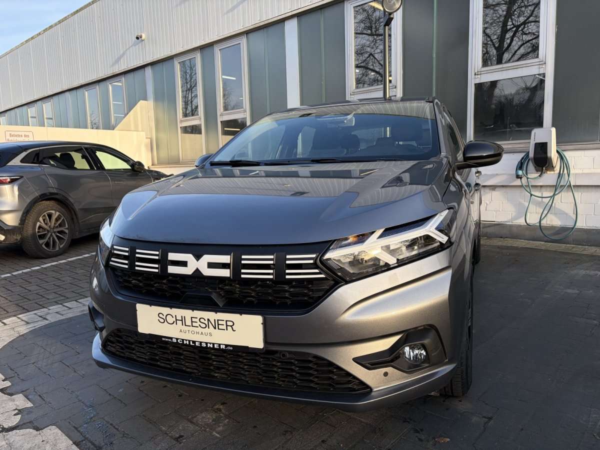 Fahrzeugbild eines Dacia Sandero