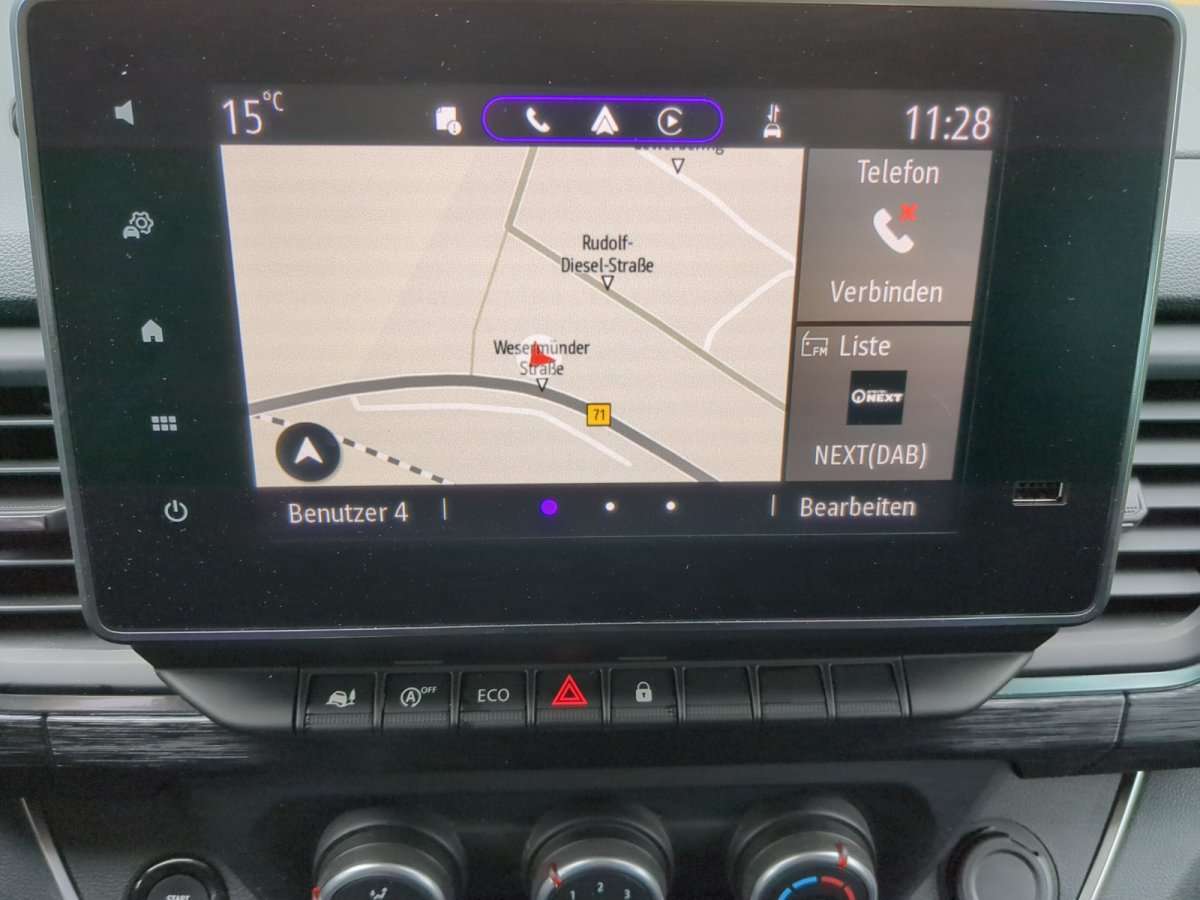Fahrzeugbild eines Nissan Primastar