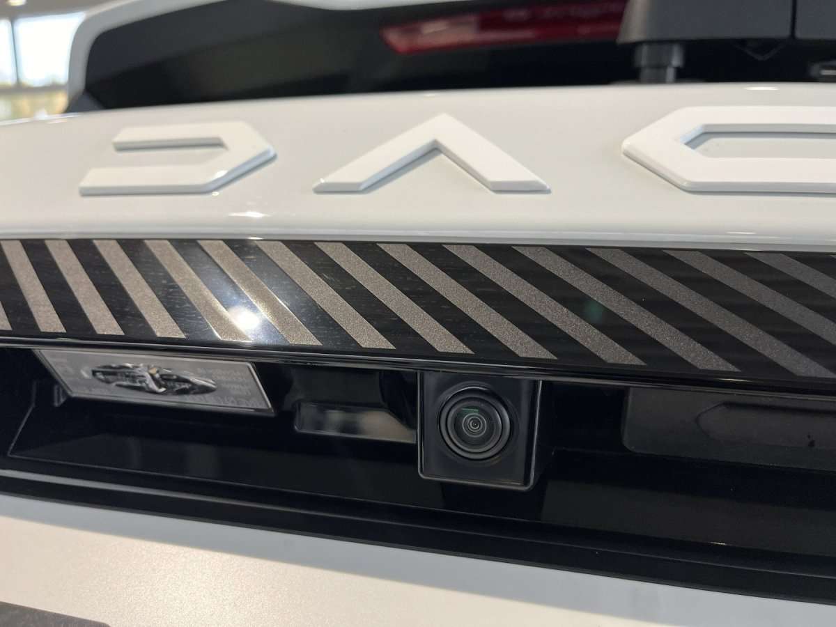 Fahrzeugbild eines Dacia Bigster