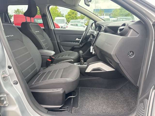 Fahrzeugbild eines Dacia Duster