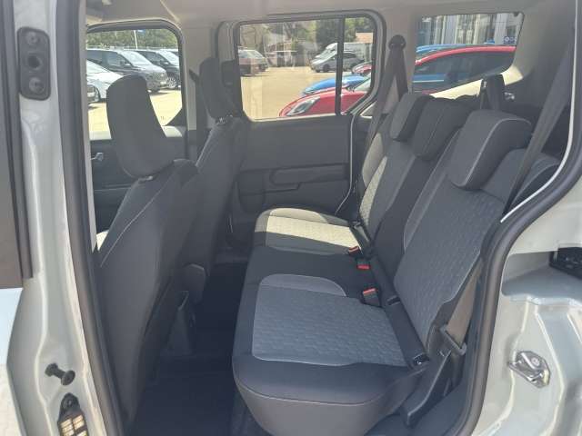 Fahrzeugbild eines Ford Tourneo Courier