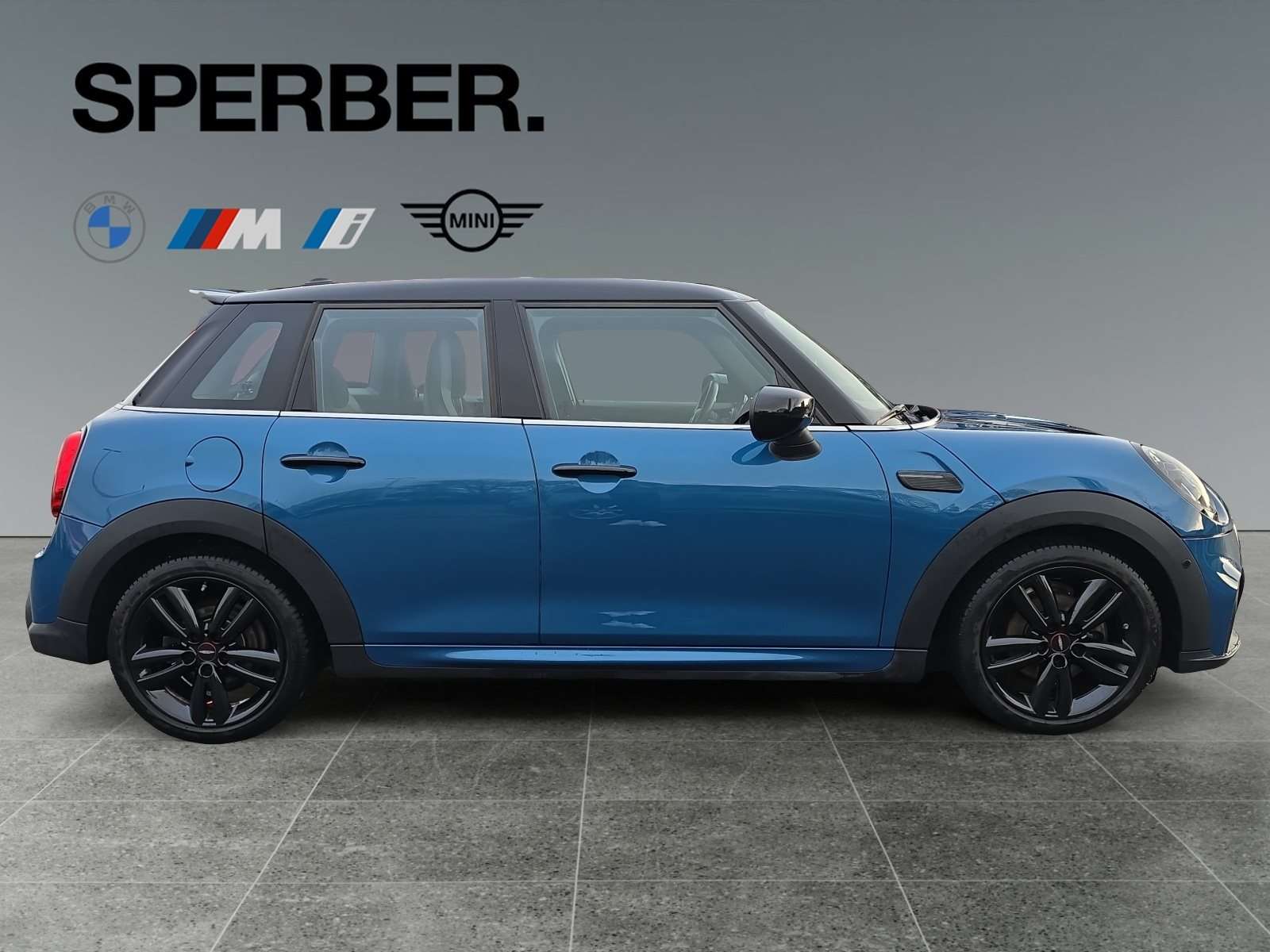 Fahrzeugbild eines MINI COOPER