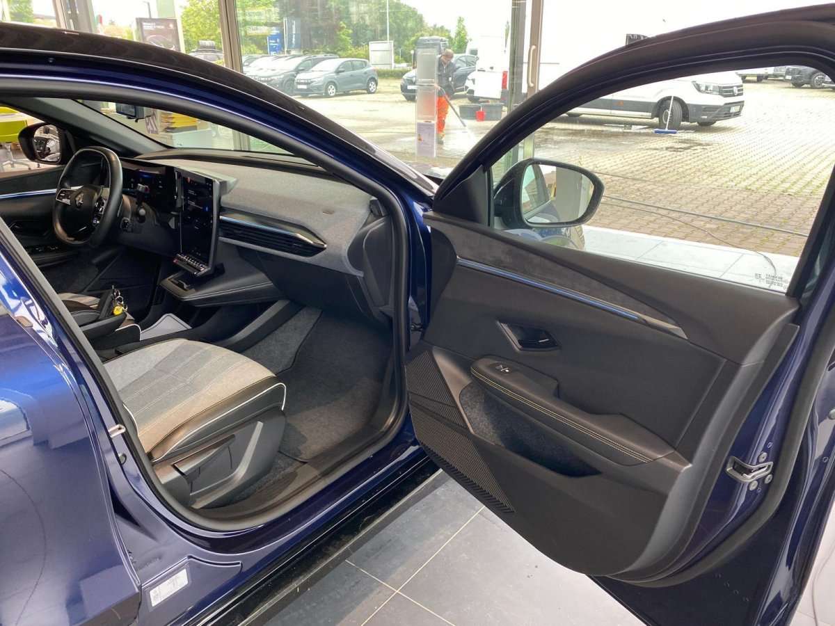 Fahrzeugbild eines Renault Megane E-TECH