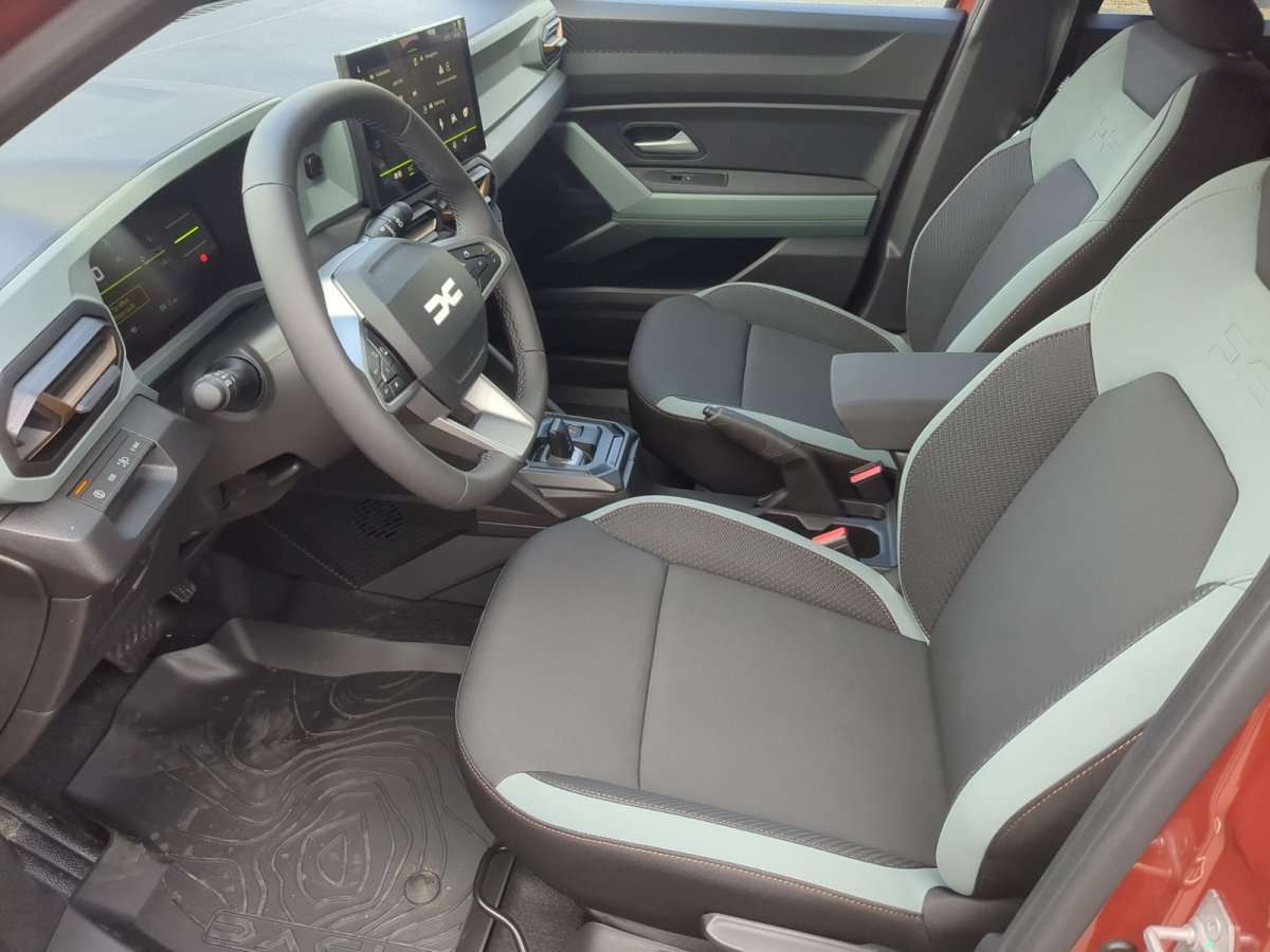 Fahrzeugbild eines Dacia Duster