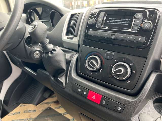 Fahrzeugbild eines Opel Movano