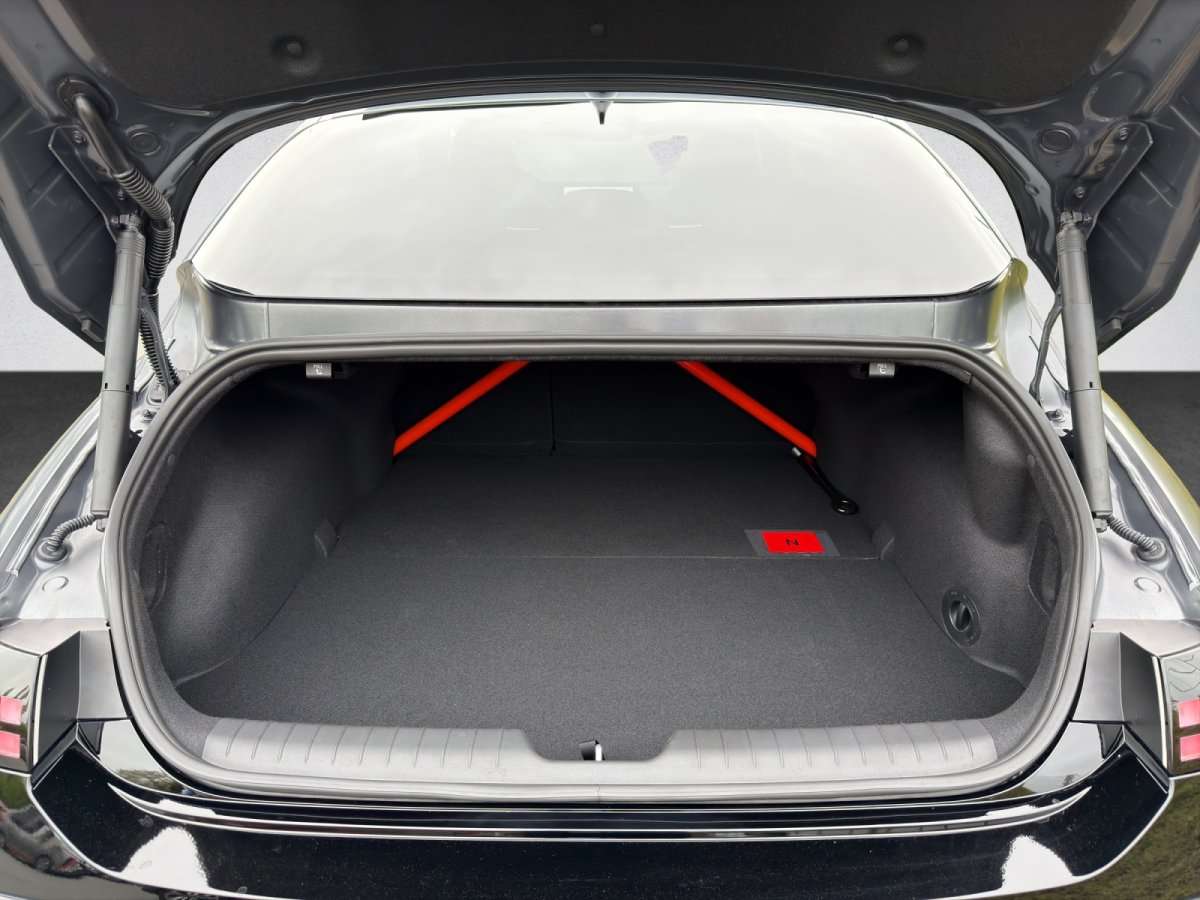 Fahrzeugbild eines Hyundai IONIQ 6
