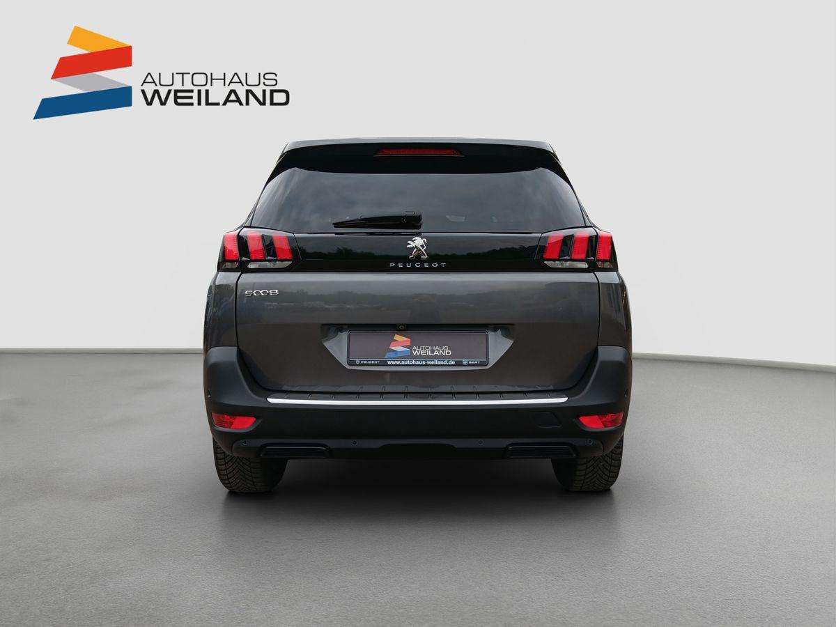 Fahrzeugbild eines Peugeot 5008