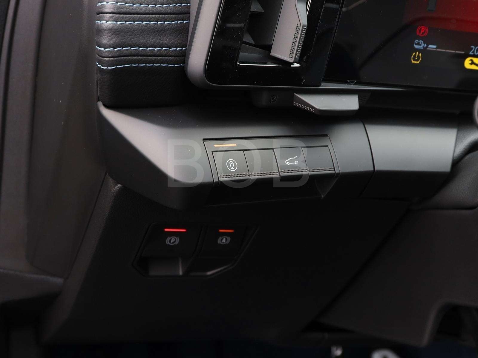 Fahrzeugbild eines Renault Scenic E-TECH