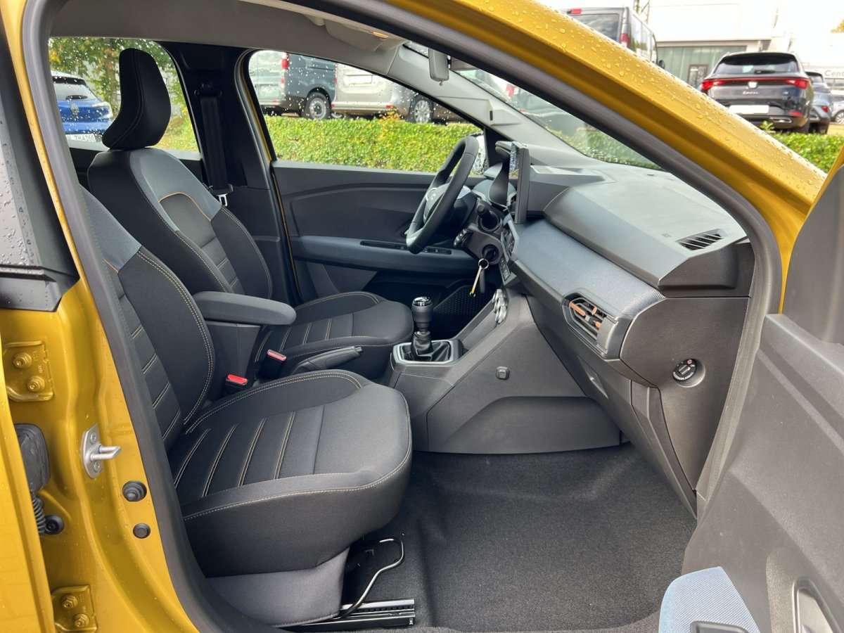 Fahrzeugbild eines Dacia Sandero