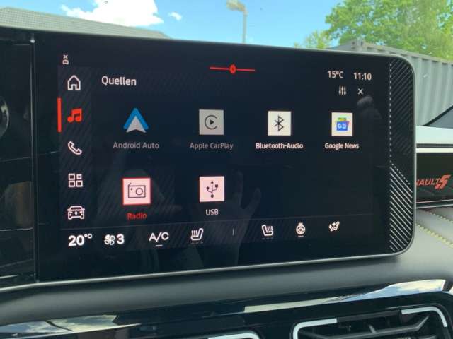 Fahrzeugbild eines Renault 5 E-TECH