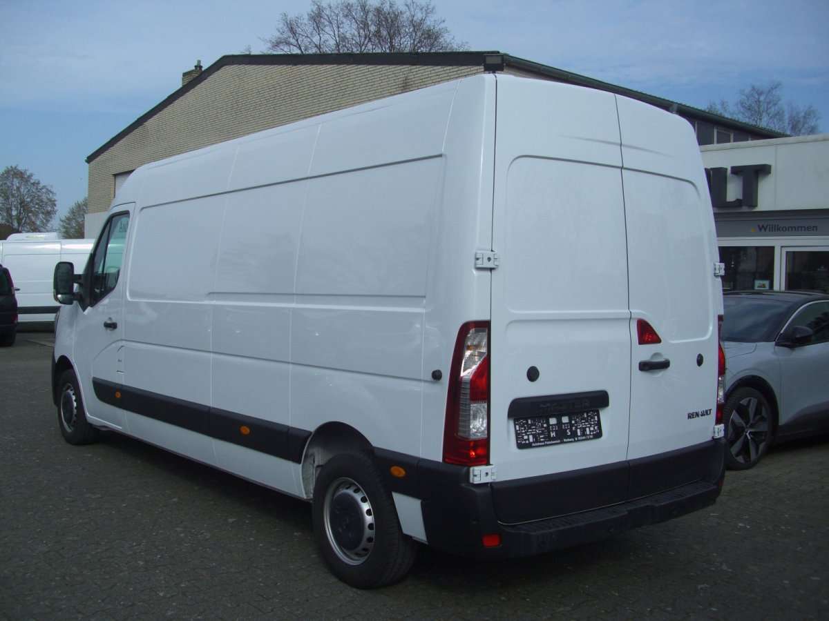 Fahrzeugbild eines Renault Master