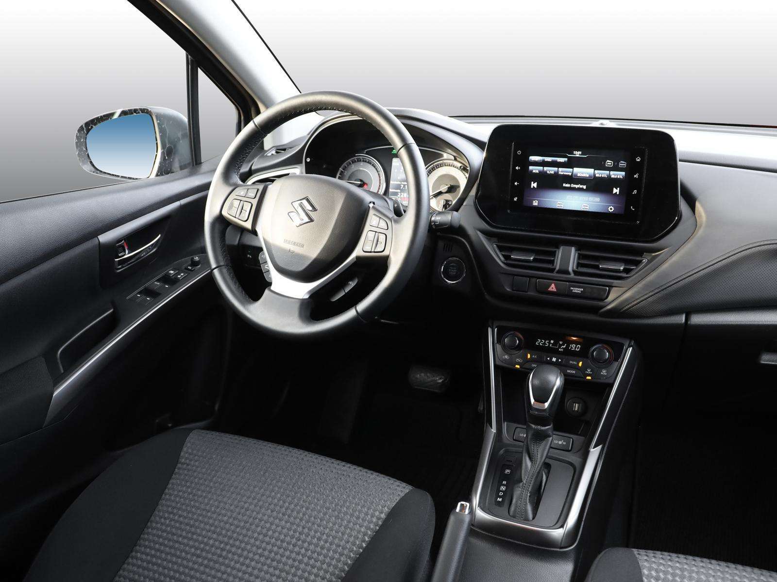 Fahrzeugbild eines Suzuki S-Cross