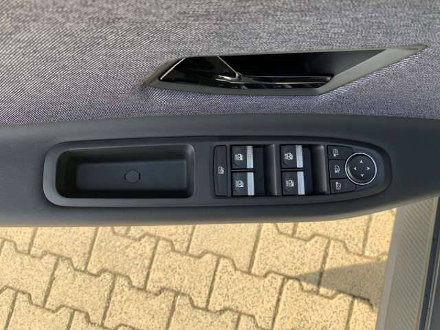 Fahrzeugbild eines Renault 5 E-TECH