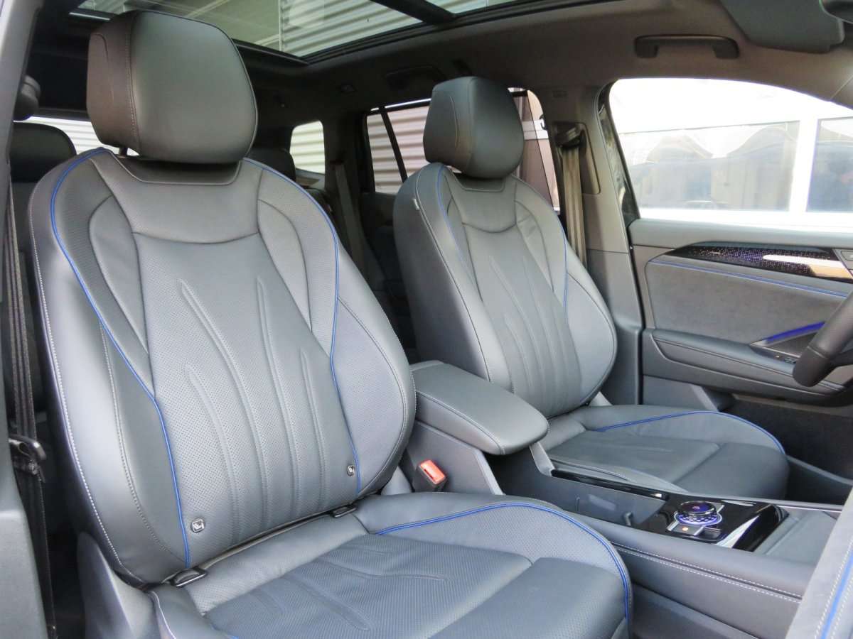 Fahrzeugbild eines Volkswagen Tayron