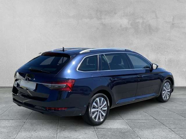 Fahrzeugbild eines Skoda Superb