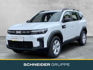 Schräge Frontansicht auf einen Dacia Bigster , freigestellt