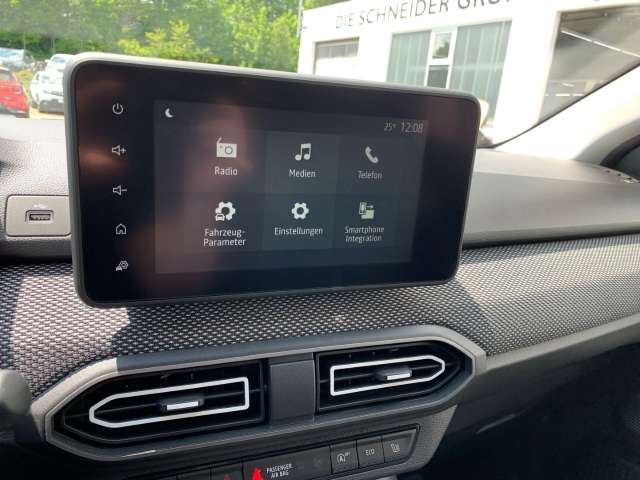 Fahrzeugbild eines Dacia Sandero