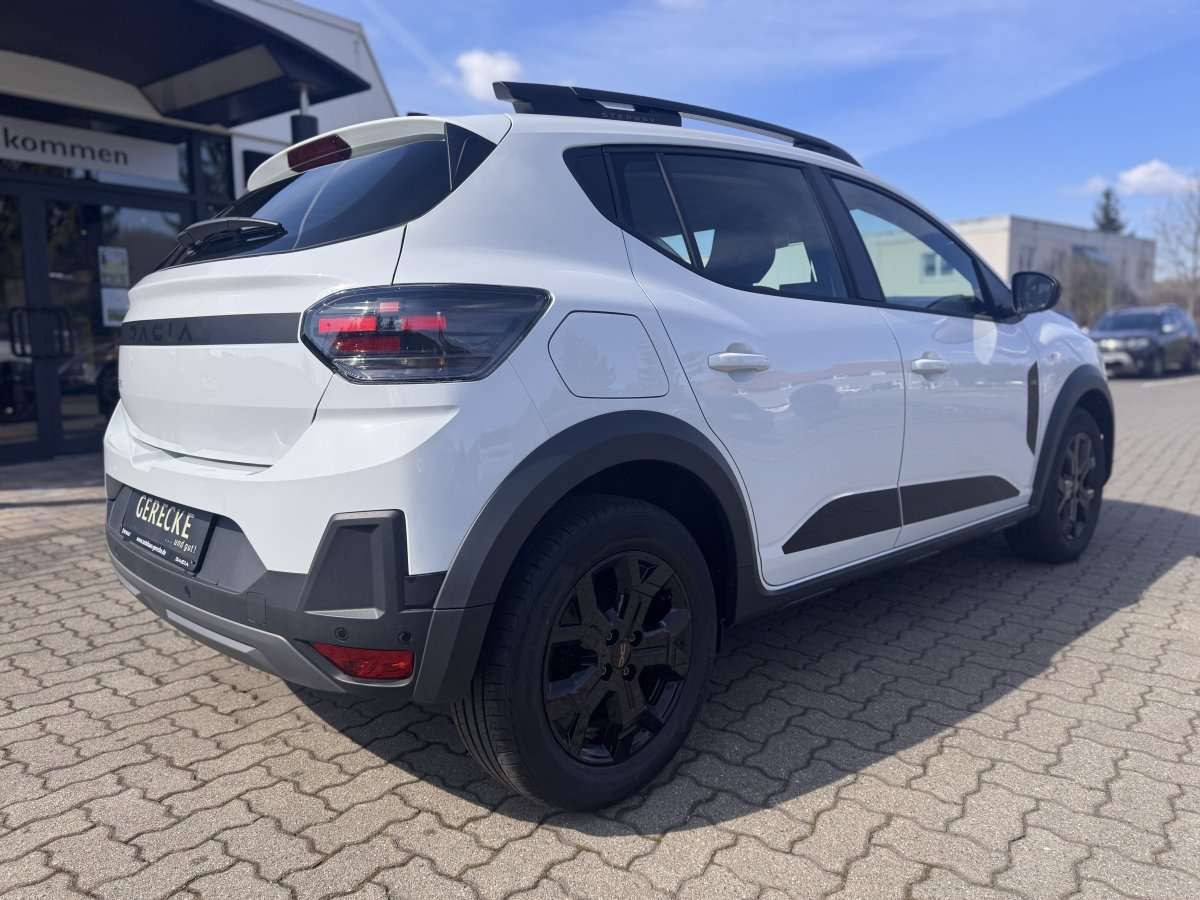 Fahrzeugbild eines Dacia Sandero