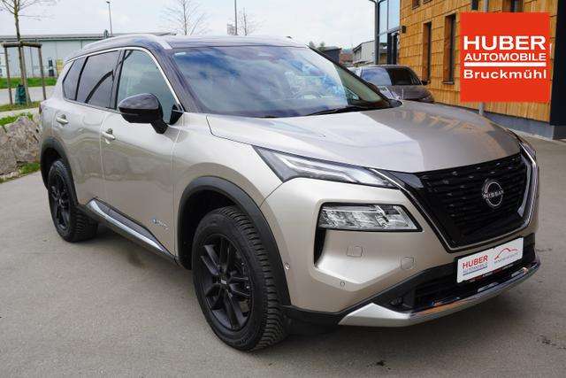 Fahrzeugbild eines Nissan X-TRAIL