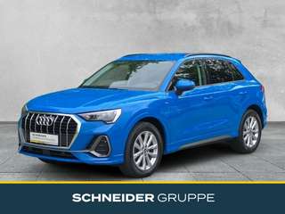 Schräge Frontansicht auf einen Audi Q3 , freigestellt