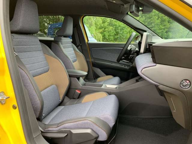 Fahrzeugbild eines Renault 5 E-TECH