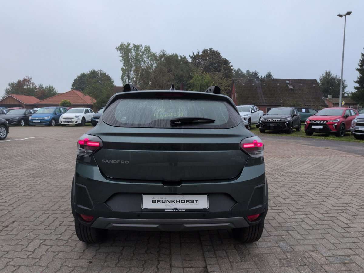 Fahrzeugbild eines Dacia Sandero
