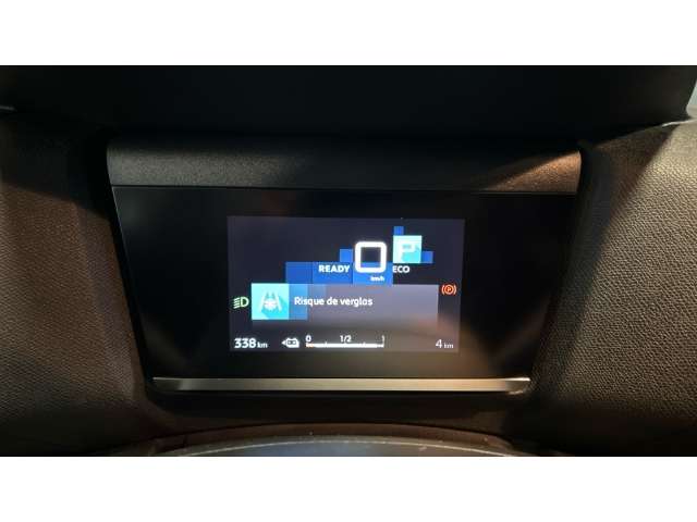 Fahrzeugbild eines Citroën ë-C4