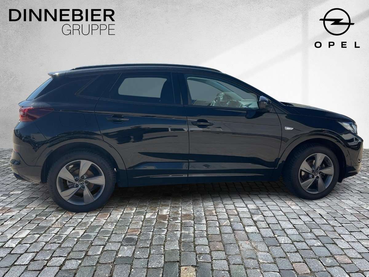 Fahrzeugbild eines Opel Grandland X
