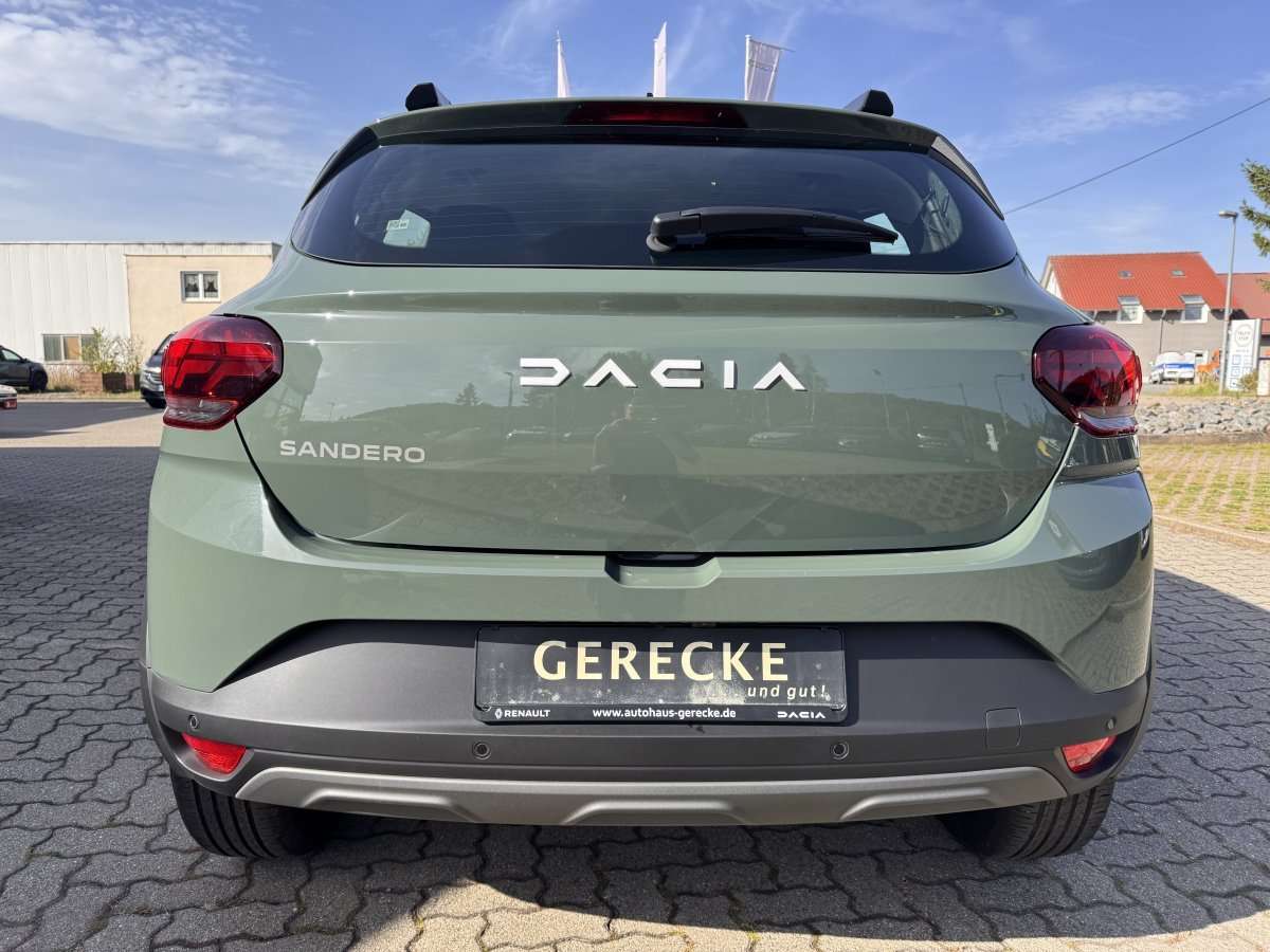 Fahrzeugbild eines Dacia Sandero