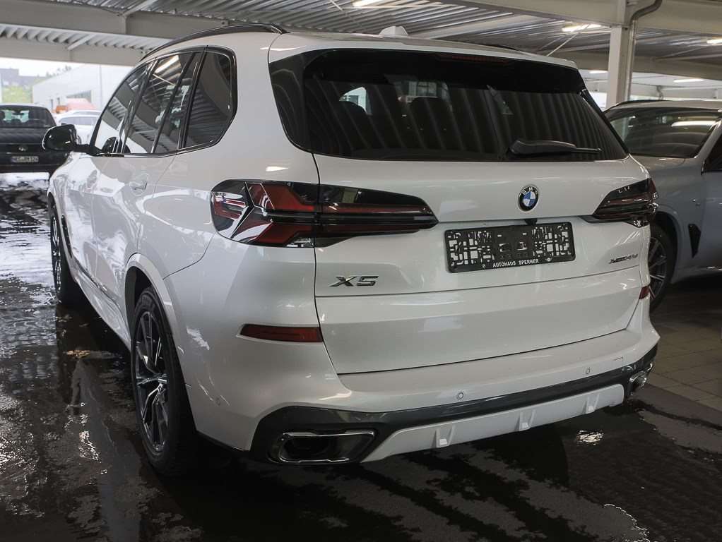 Fahrzeugbild eines BMW X5