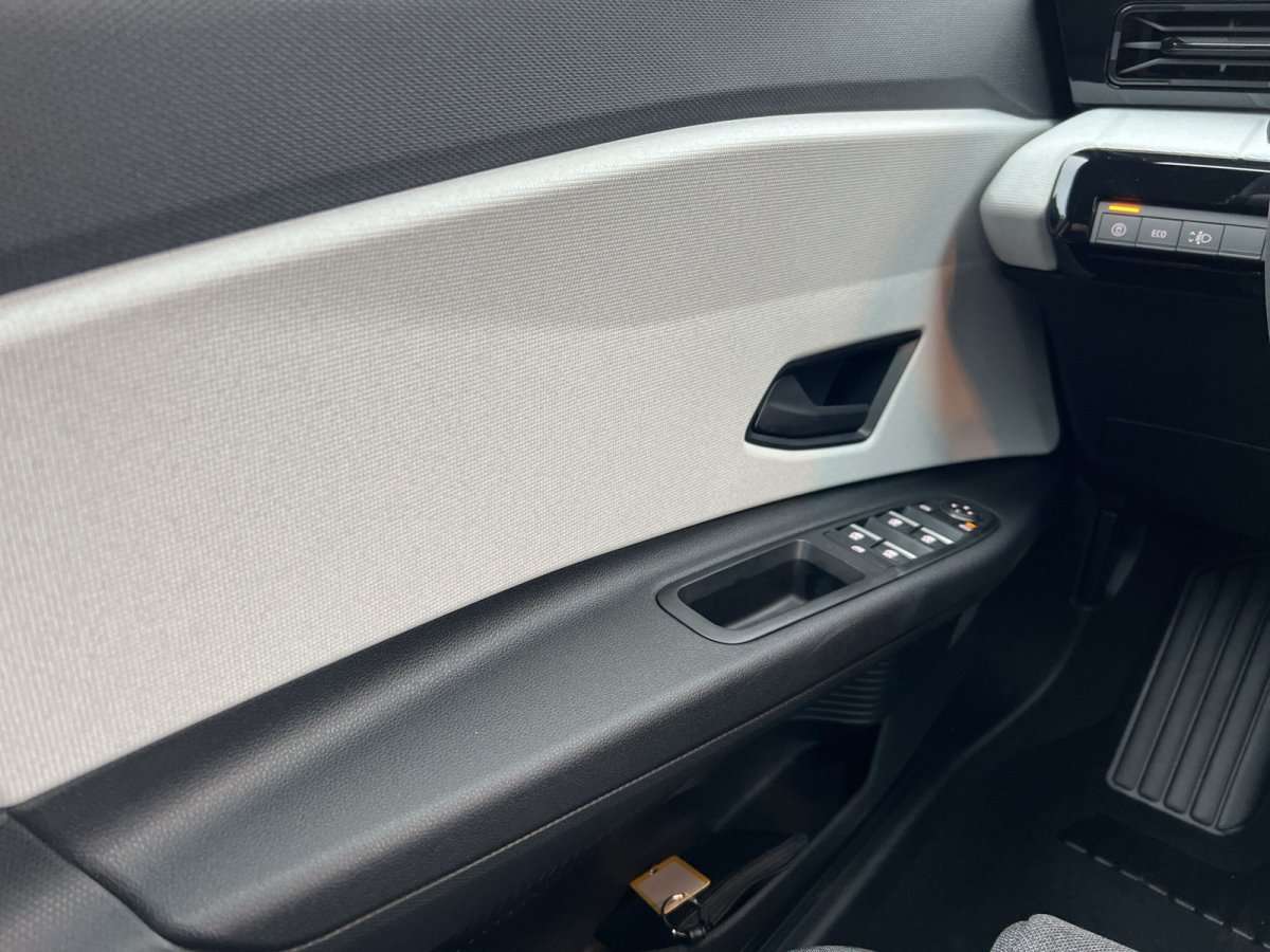 Fahrzeugbild eines Renault 5 E-TECH