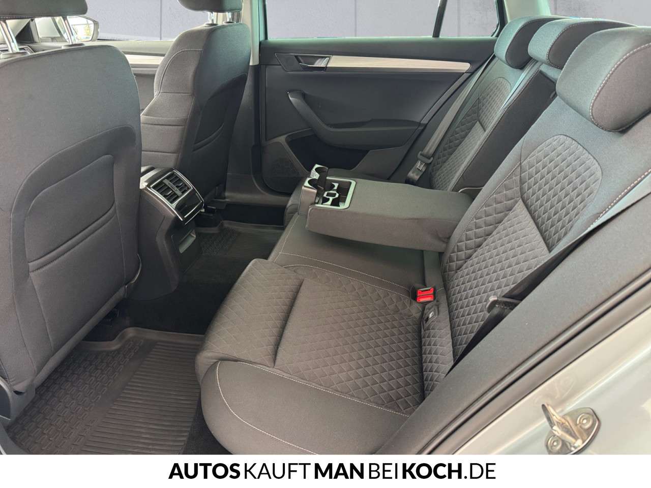 Fahrzeugbild eines Skoda Superb