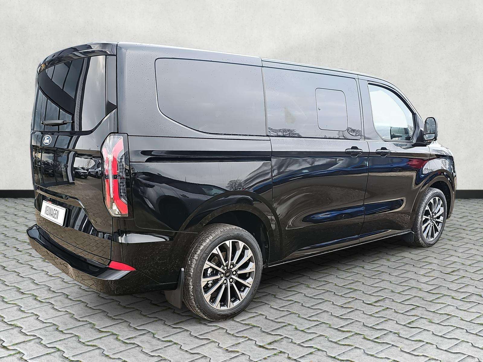 Fahrzeugbild eines Ford Tourneo Custom