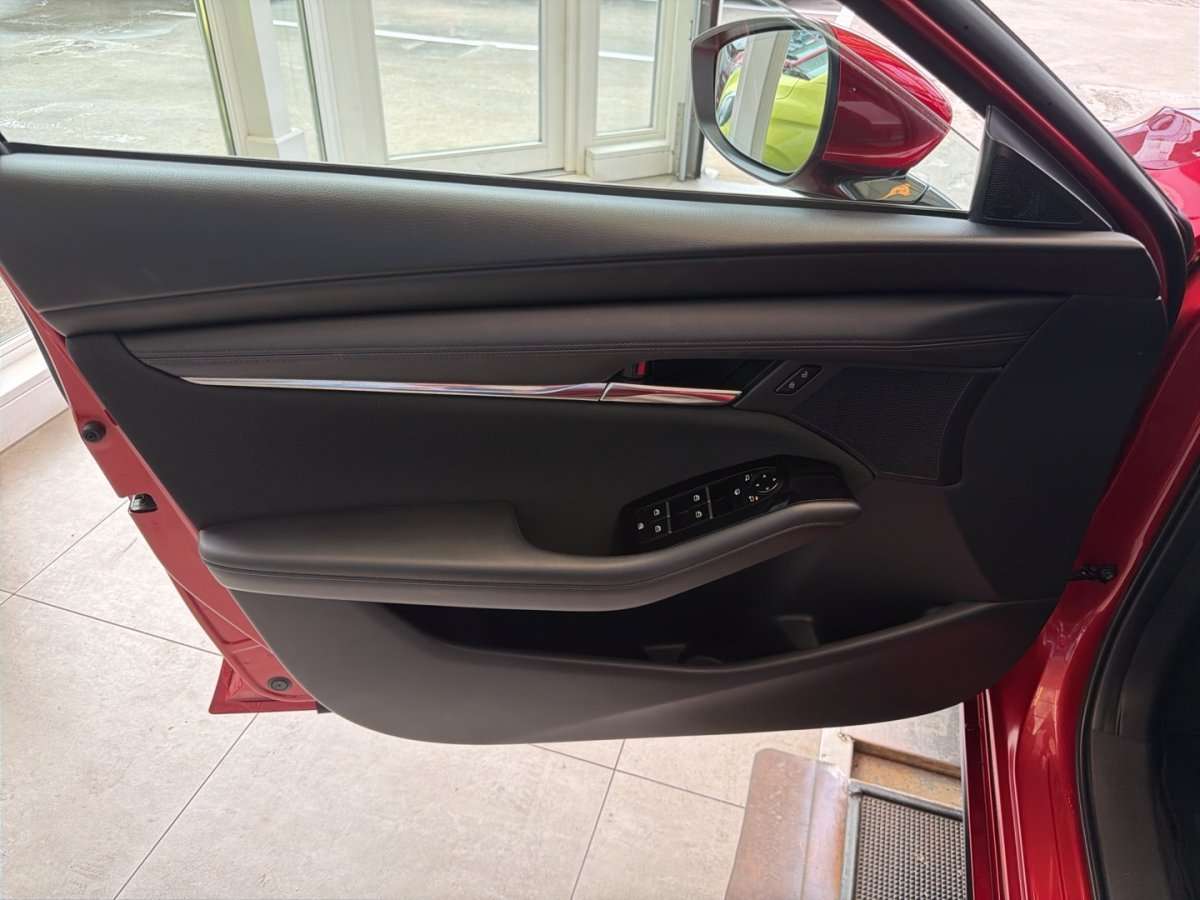Fahrzeugbild eines Mazda Mazda3