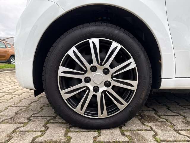 Fahrzeugbild eines Renault Twingo