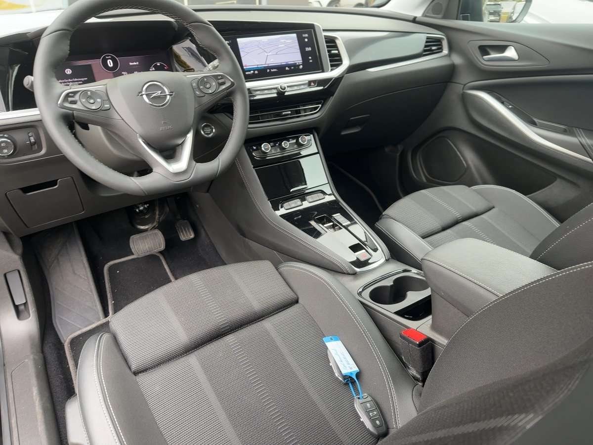 Fahrzeugbild eines Opel Grandland X