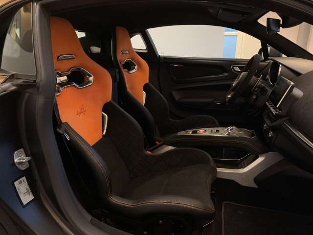 Fahrzeugbild eines Alpine A110