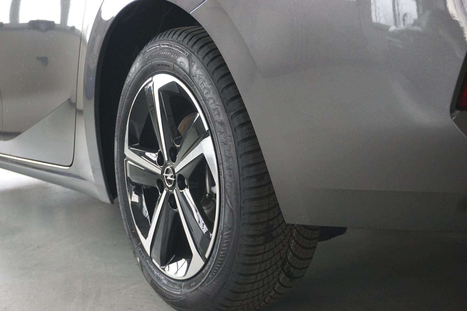 Fahrzeugbild eines Opel Astra