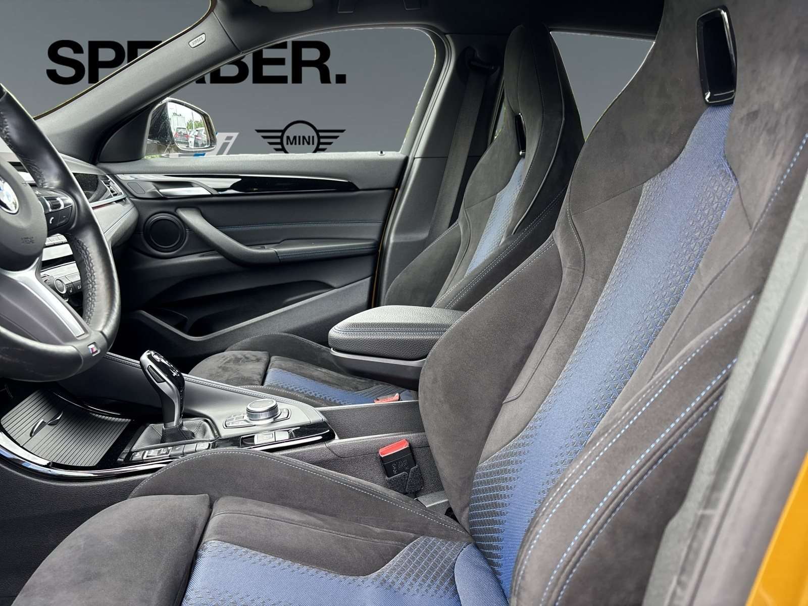 Fahrzeugbild eines BMW X2