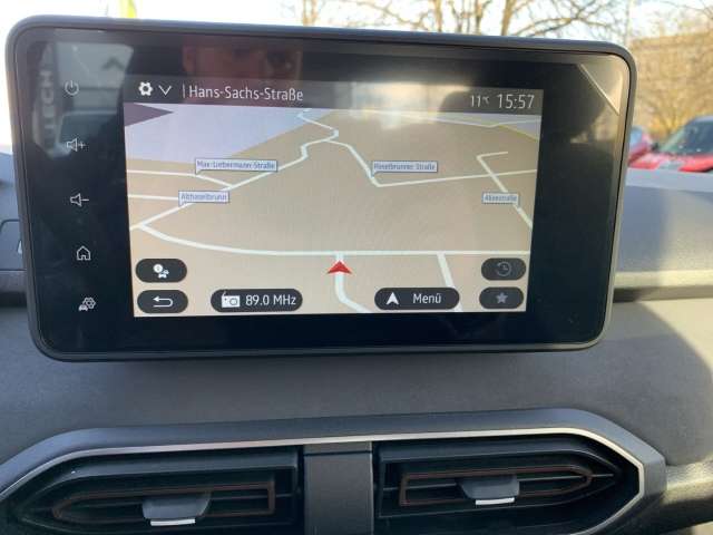 Fahrzeugbild eines Dacia Sandero