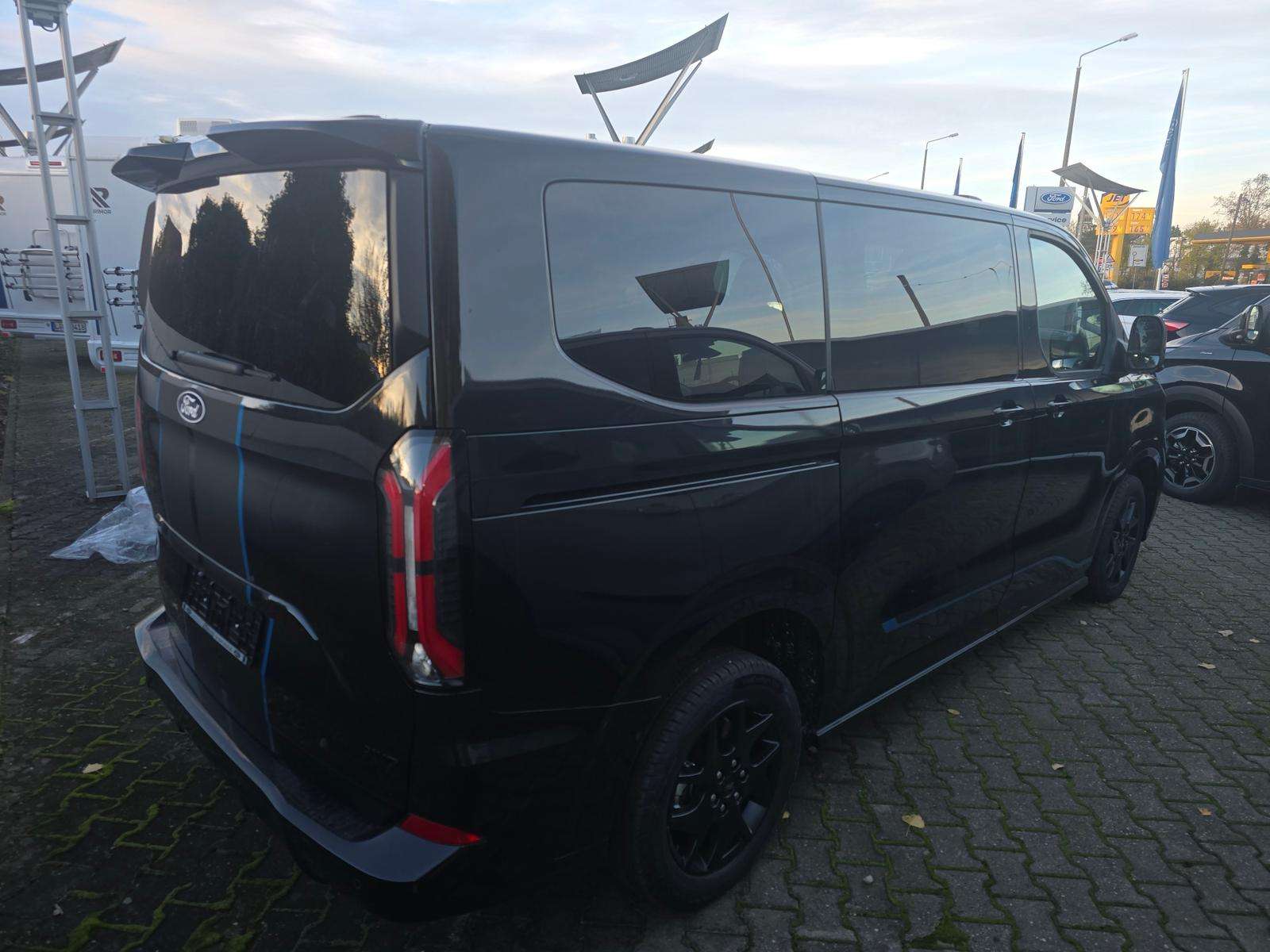 Fahrzeugbild eines Ford Tourneo Custom