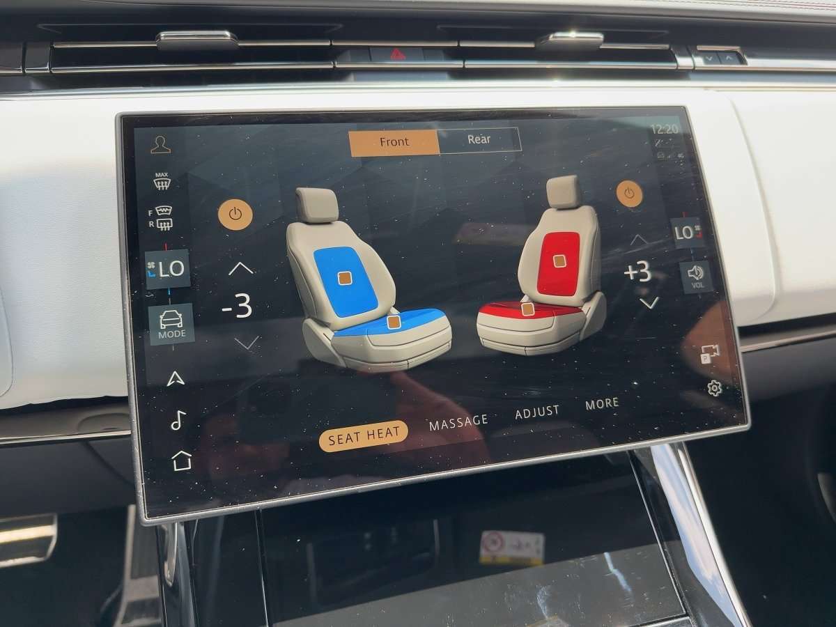 Fahrzeugbild eines Land Rover Range Rover Sport