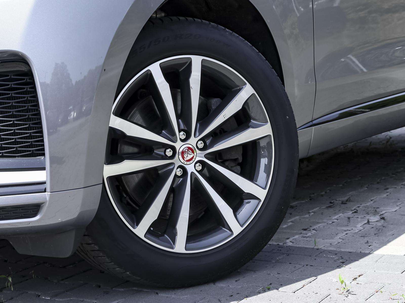 Fahrzeugbild eines Jaguar F-PACE