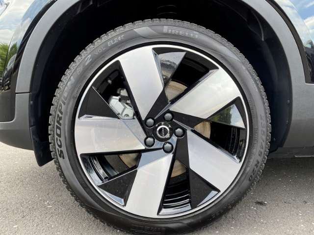 Fahrzeugbild eines Volvo XC40