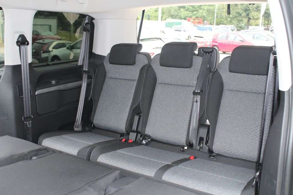 Fahrzeugbild eines Toyota Proace